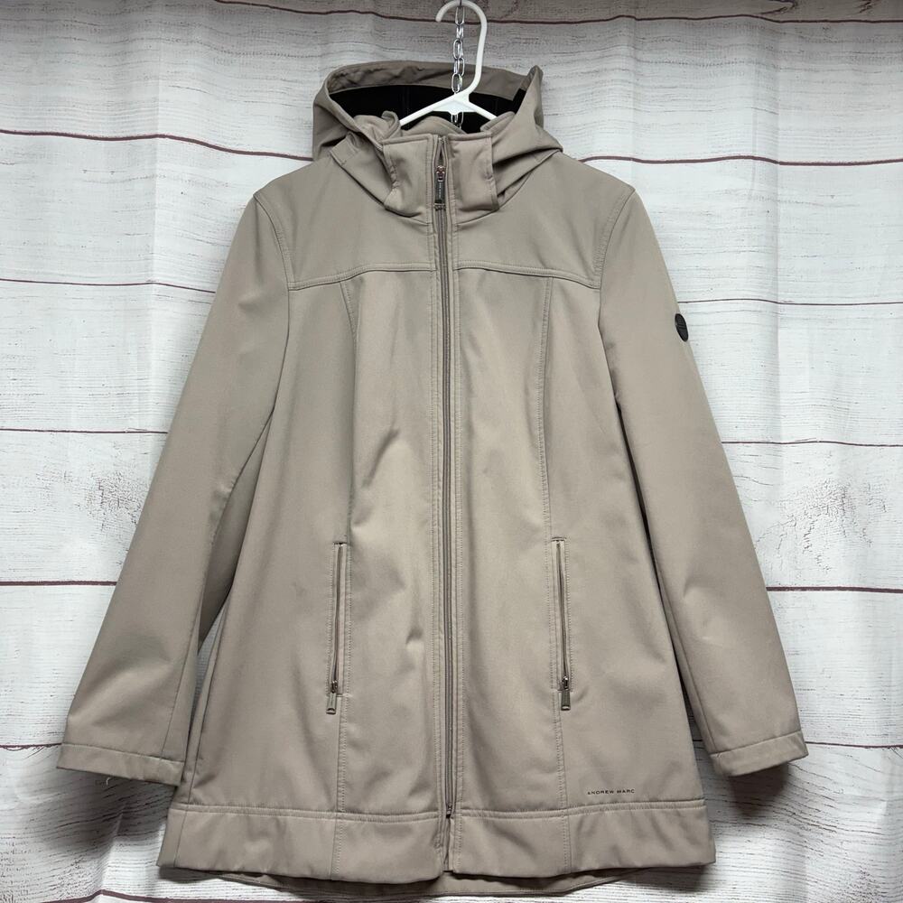 Andrew Marc Women's Medium Water Repellent 4-Way Stretch Hooded Jacket Beige